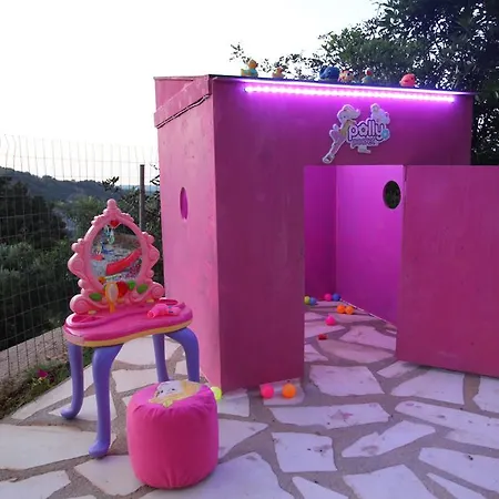 Athina Villa