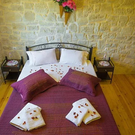 Athina Villa